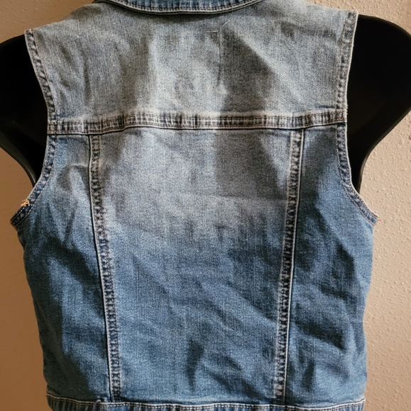 Justice Vest - Picture 4 of 6